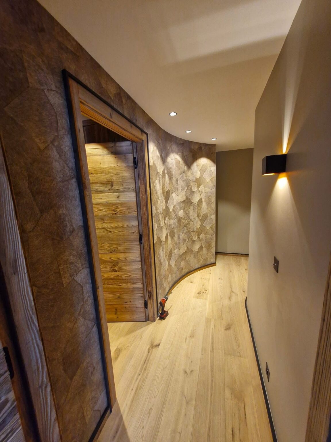 Rénovation de murs — chambre remise à neuf, Grenoble